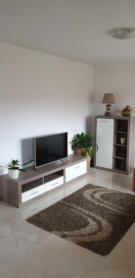 Apartman Lena Πούλα Εξωτερικό φωτογραφία