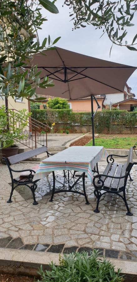 Apartman Lena Πούλα Εξωτερικό φωτογραφία