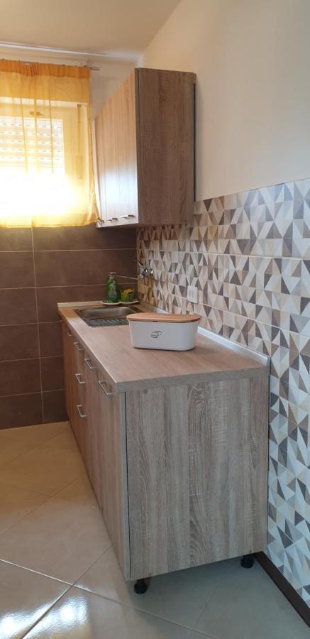 Apartman Lena Πούλα Εξωτερικό φωτογραφία